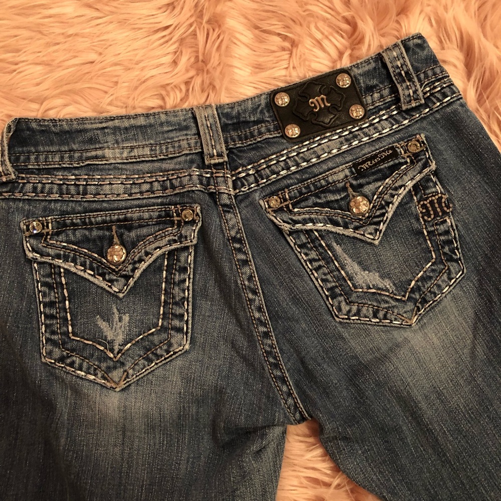 EUC Miss Me Boot Cut Jeans
